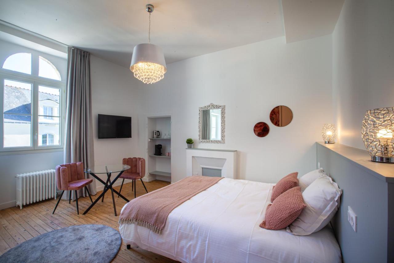Confidences Escale A Brissac Bed & Breakfast エクステリア 写真